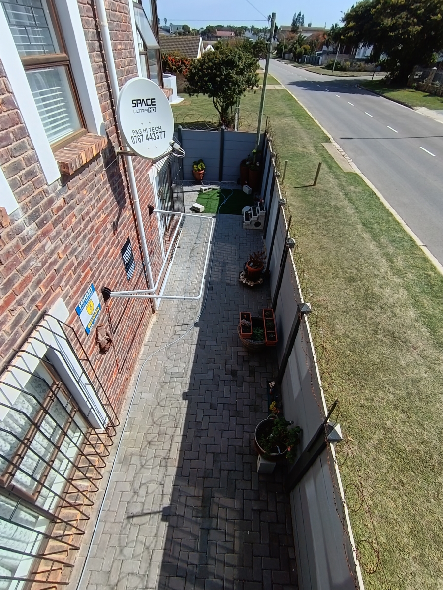 3 Bedroom Property for Sale in C Place Eastern Cape